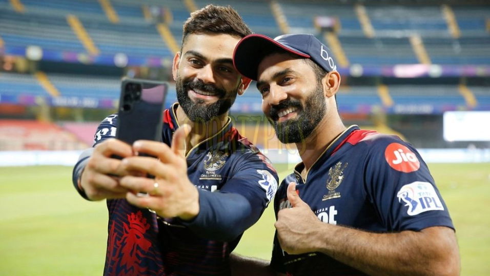 Dinesh Karthik Takes Up This Key Role In Rcb Will Now Instruct Virat Kohli